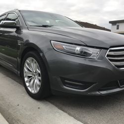 2019 Ford Taurus