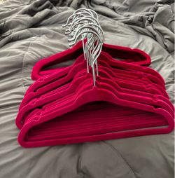 Kids Non Slip Velvet Hangers - Pink