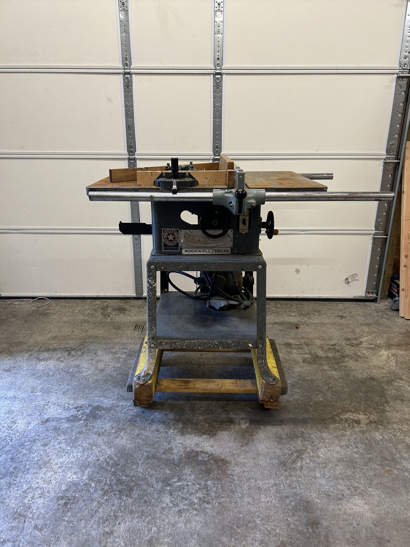 Vintage Rockwell/Delta Table Saw.