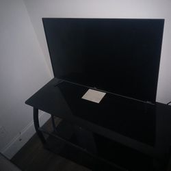 TV And Stand 32 Inch TCL