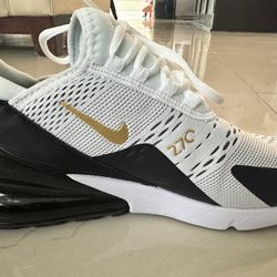 Nike Air 270 Size 10