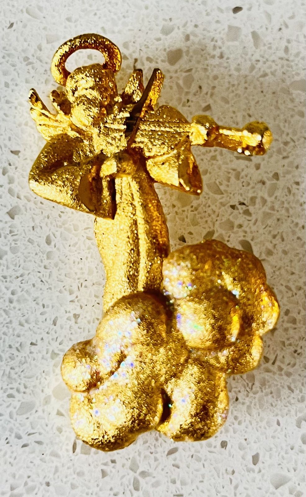 Vintage angel playing violin brooch 