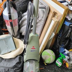 Lightweight Bissell Carpet Shampooer