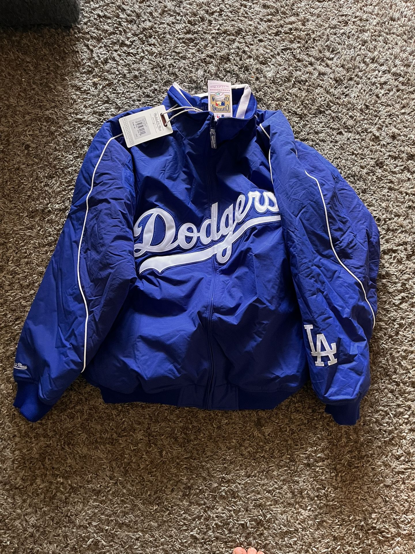 DODGER JACKET/ Size Large