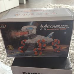 Vardem branded Mechanical 2.4G remote-controlled stunt dinosaur toy car. 