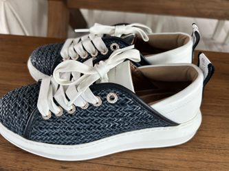 Alexander Smith (Italian ) Leather Basket Basses Wembley Sneakers