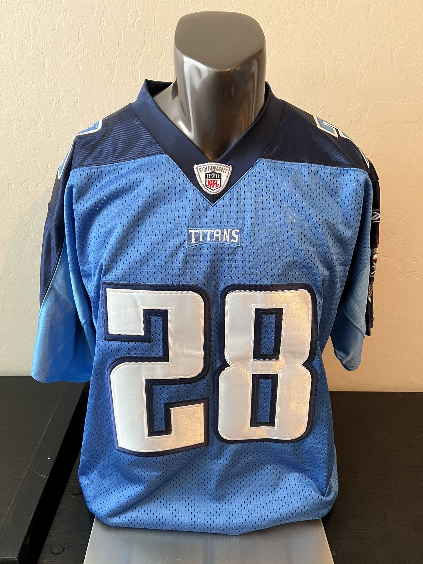 Tennessee Titans, Chris Johnson Jersey Size50/L