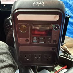 Anker SOLIX C300 Portable Power Station