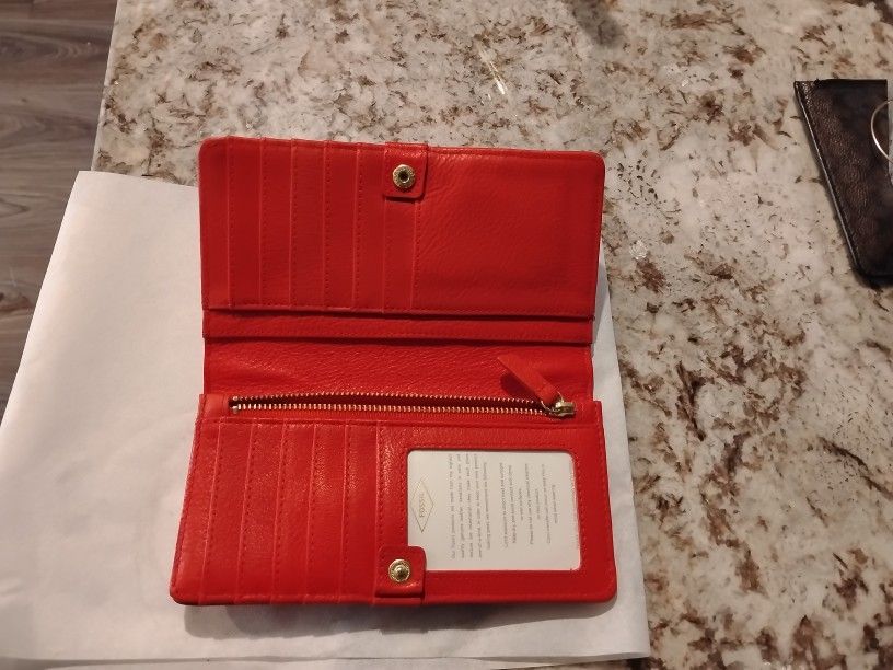 Wallet Fossil. New. 100 / Lether 
