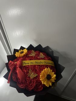 Flower Bouquet/ Flowers/ Mother’s Day Gift/ Mother’s Day/ Flower Arrangement/ Ramos/ Mother’s Day gift