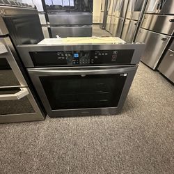 New Samsung Single Wall Oven 30”