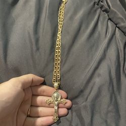14 K Chain With Cross
