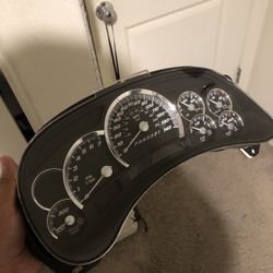 06-07 Chevy/GMC cluster‼️