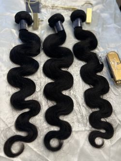 ✨ 26” Brazilian Body Wave Hair Bundles ✨