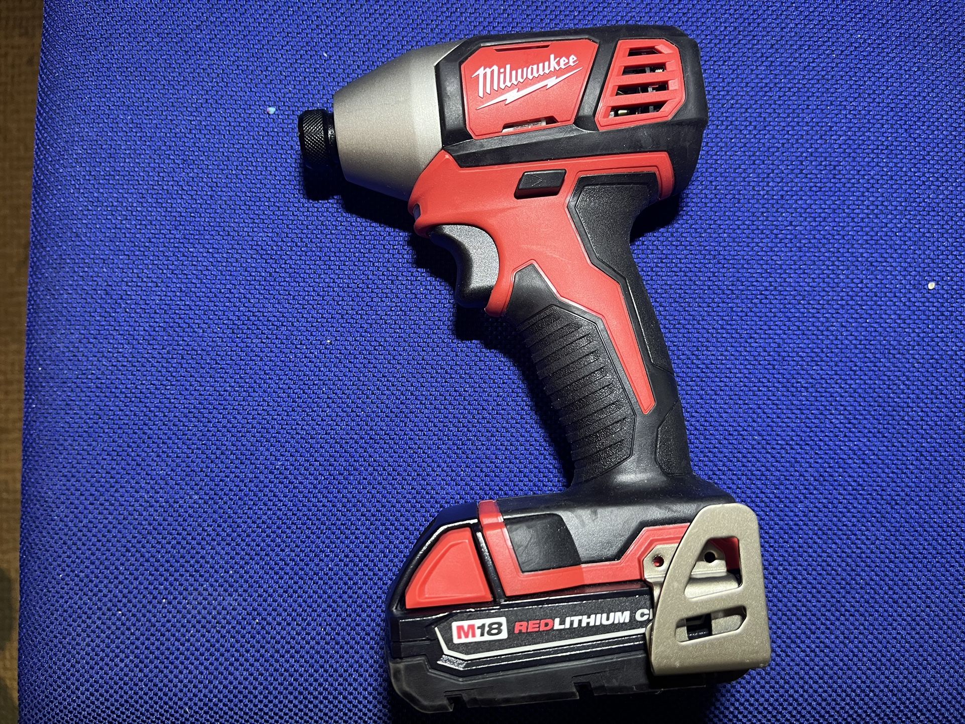 Milwaukee 18-Volt 1/4 in. (with one Battery)