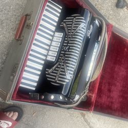 RIVOLI  ACCORDION 