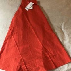 Women's sz M UNIQLO Orange Skirt *New with Tags