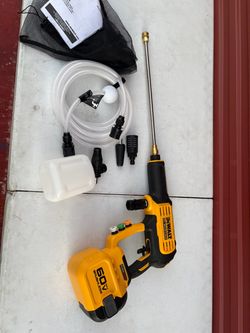 DEWALT FLEXVOLT 60V MAX 1000 PSI 1.0 GPM Cold Water Cordless Battery Power Cleaner (Tool Only)