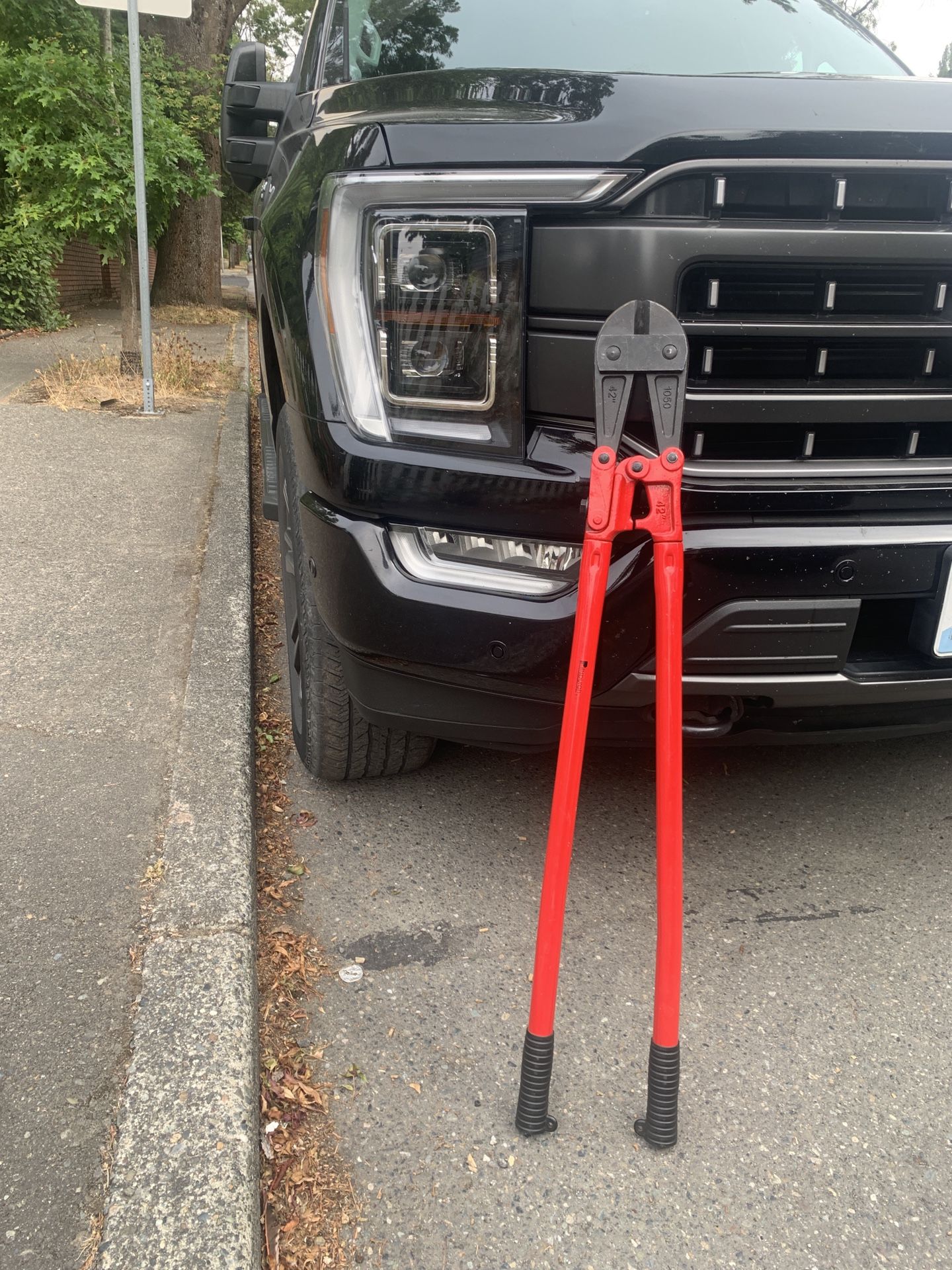 42” Bolt Cutters