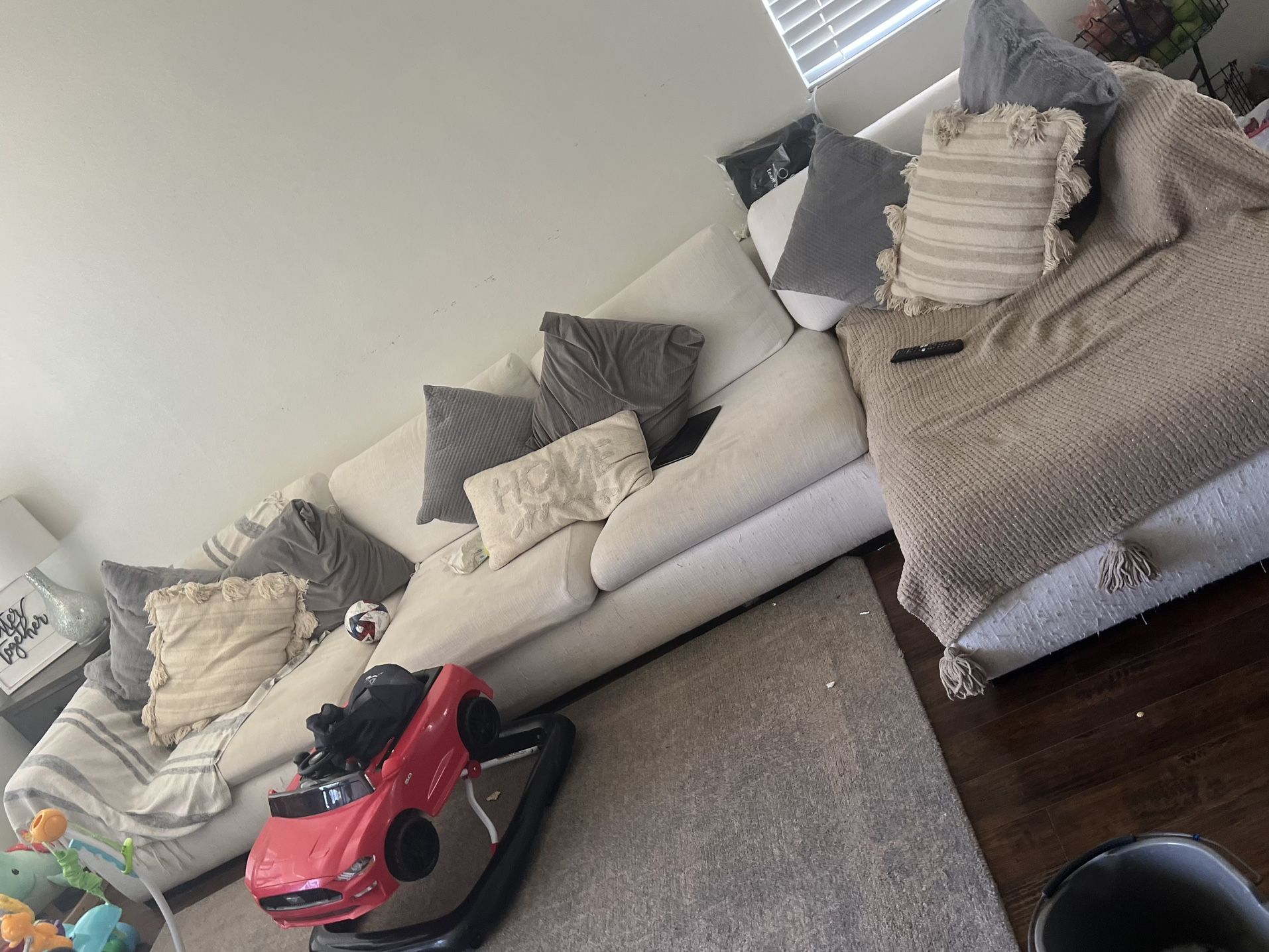 Living Room Free