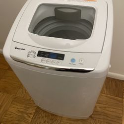 Magic Chef White Compact Washer 0.9 cu. ft