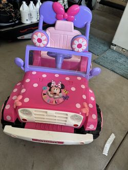 Minnie Mouse Jeep