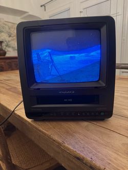 9” Magnavox CRT TV/VCR combo