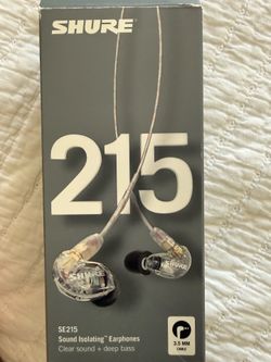Earphones sound isolating