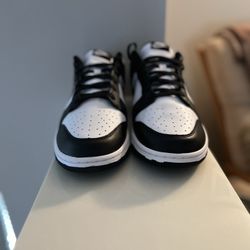 Nike Dunk Low “Panda”