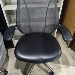 Meshed Back Humanscale Liberty, Executive Office Chair