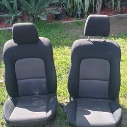 Bucket Seats Asking $100