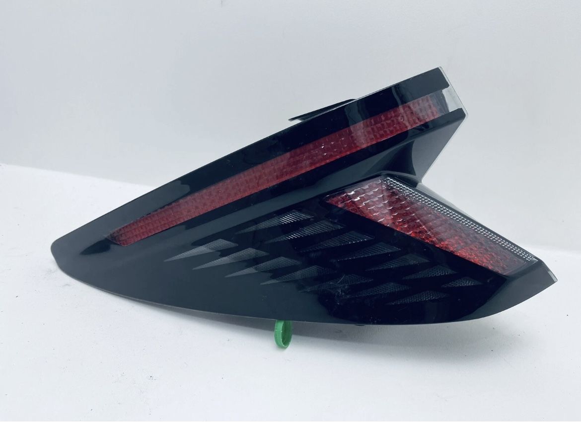 2022-2024 HYUNDAI TUCSON LEFT DRIVER SIDE TAIL LIGHT LED OEM