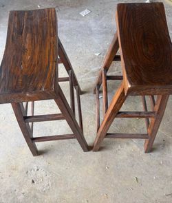 2 stools