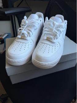 Air Force 1’s (white)