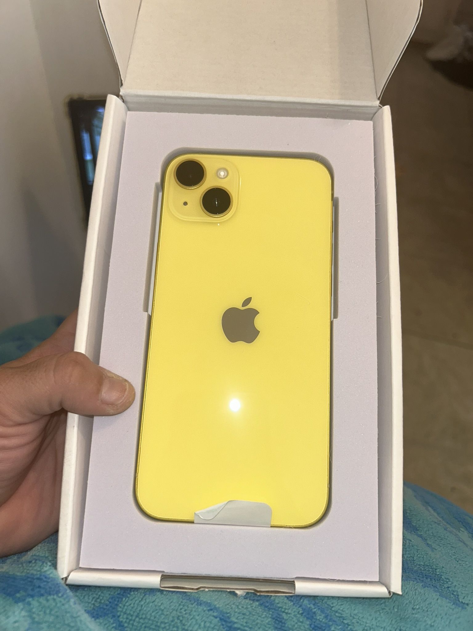 IPhone 14 Plus Yellow