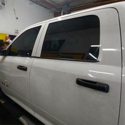 ( Sale ) WindOw 💥TINT Polarizad0 602* 733* 2349 call Text 