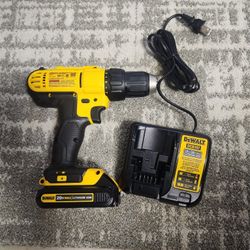 Dewalt Dcd771 Drill Driver New 