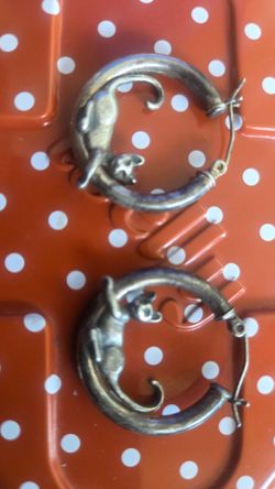 Vintage 925 Sterling Silver Whimsical Cat Hoop Earrings