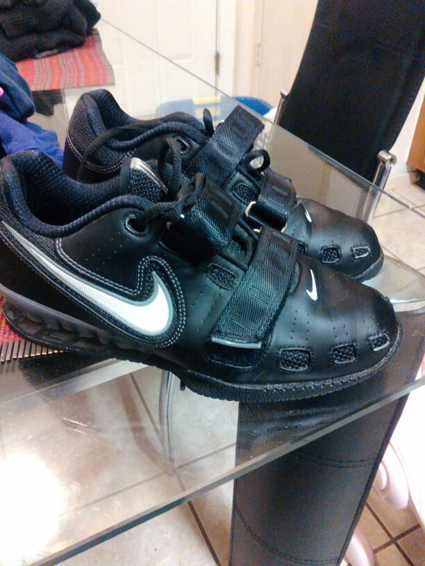 Nike romaleos 2 shoes womens 7 for Sale in Katy, TX OfferUp