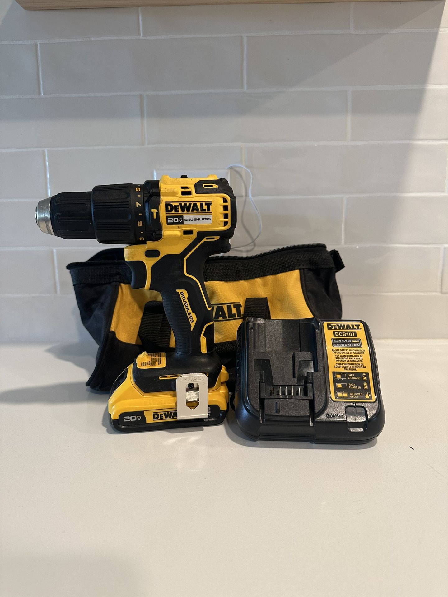 DEWALT 20V MAX Brushless Cordless Hammer Drill/Driver - DCD798