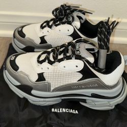Balenciaga Triple S Sneaker Men Size 39