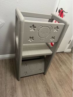 Kids step stool