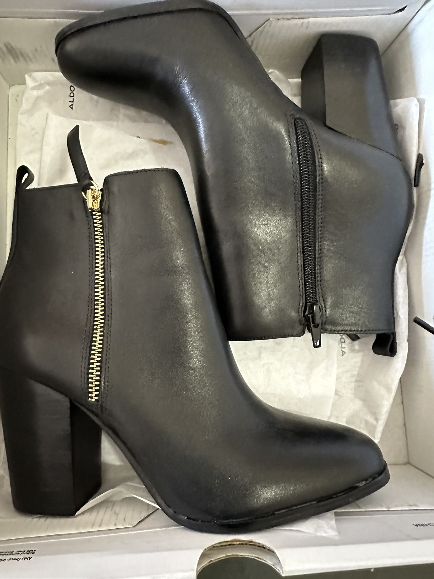 Aldo Black Leather Ankle Boots Size 7.5 See Pictures 
