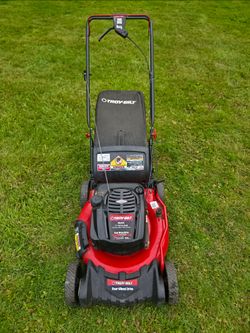 Troy-Bilt TB320 Self-Propelled Lawn Mower – Runs Great