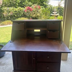 MAHOGANY DESK