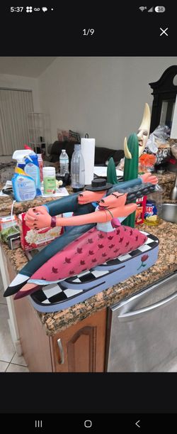 1990 MARCUS  PIERSON  ORGINAL HAND PAINTED WOOD SCULPTURE  CALL THE ROSES  COYOTE  243 OF 350 MADE  SIGNED  GOOD CONDITION