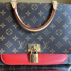 Louis Vuitton Logo Bag 