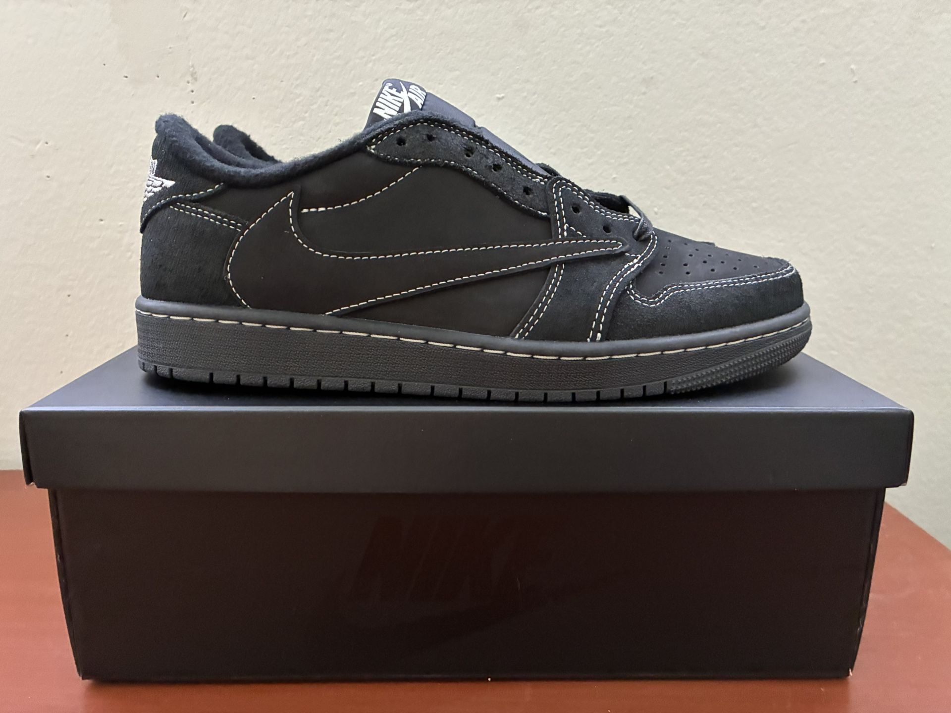 Jordan 1 Low Travis Scott Phantom Men’s Size 9.5