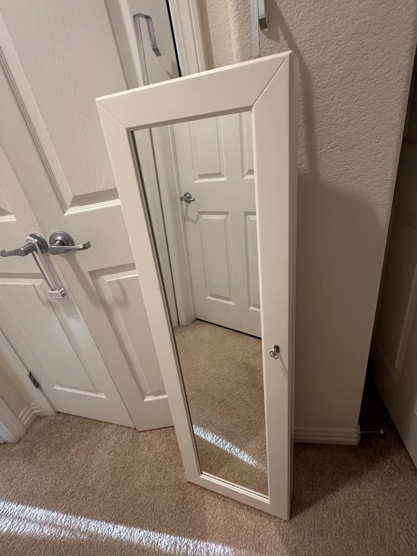 Over The Door Jewelry Organizer 