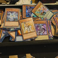 300+ Yugioh Cards 
